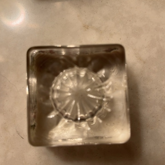 Cut Crystal Salt Cellars | Set of 6 Square Cut Salt Cellars for the DiningTable - Picture 4 of 4